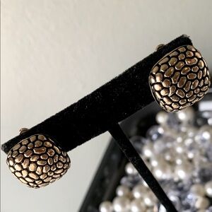 Gold Tone Filigree Square Clip on Earrings